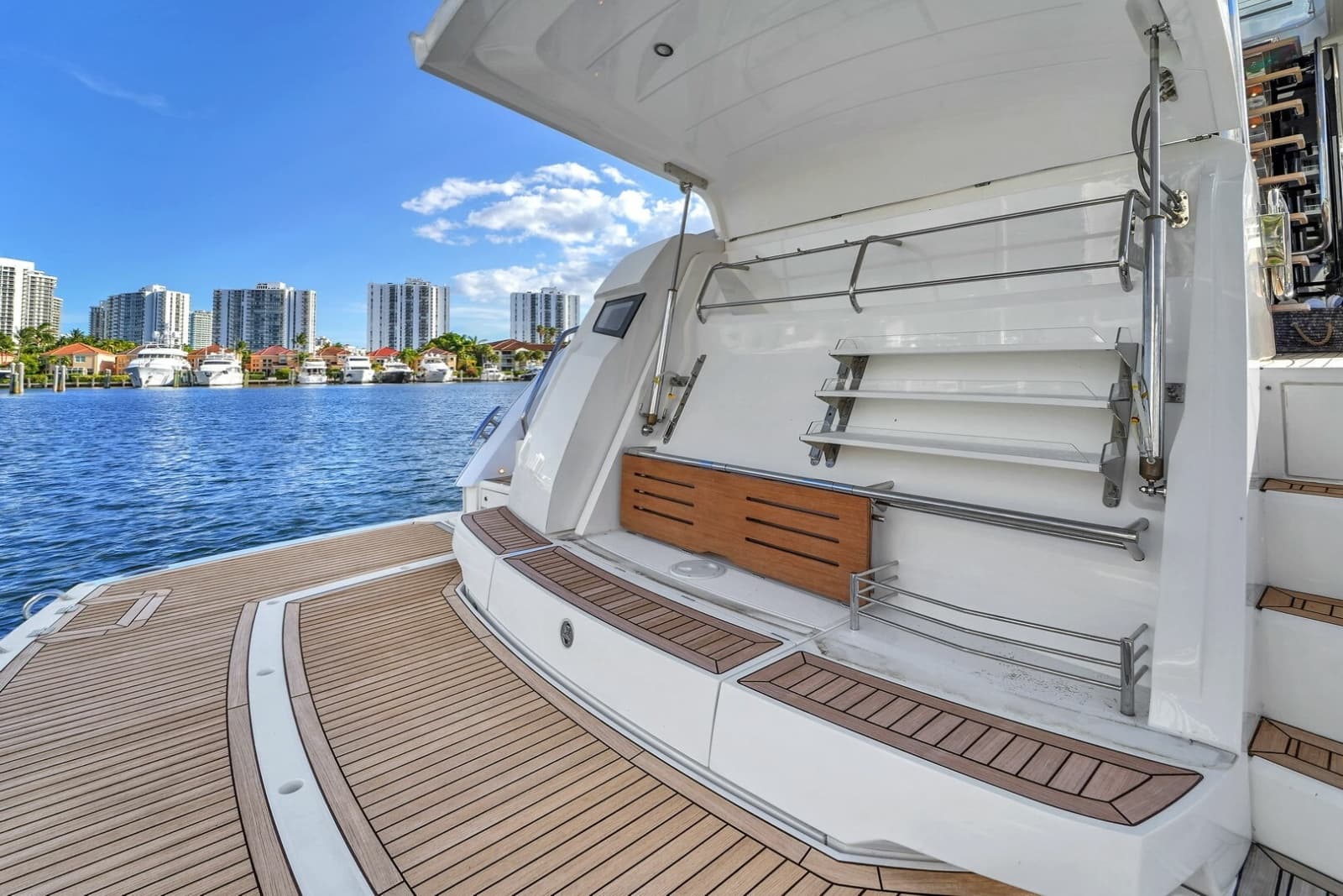 2023 Sunseeker Manhattan