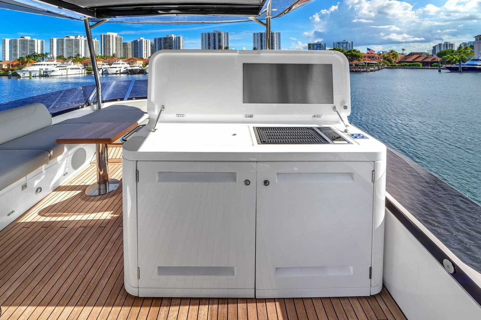 2023 Sunseeker Manhattan