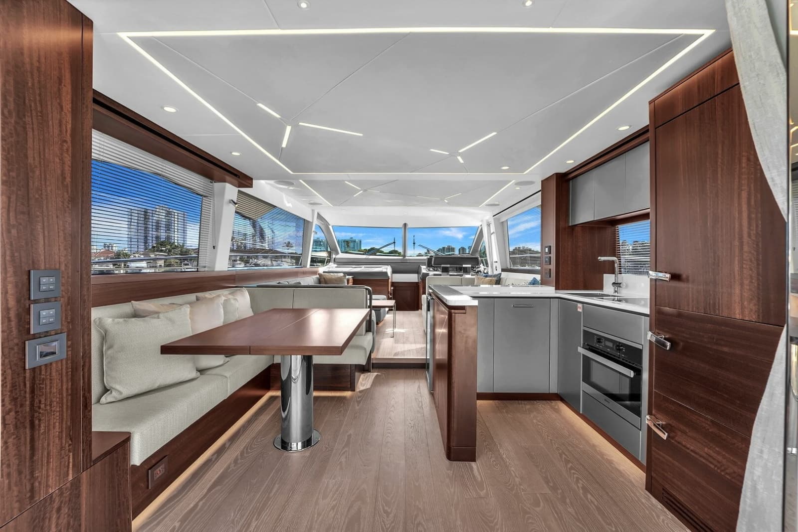 2023 Sunseeker Manhattan