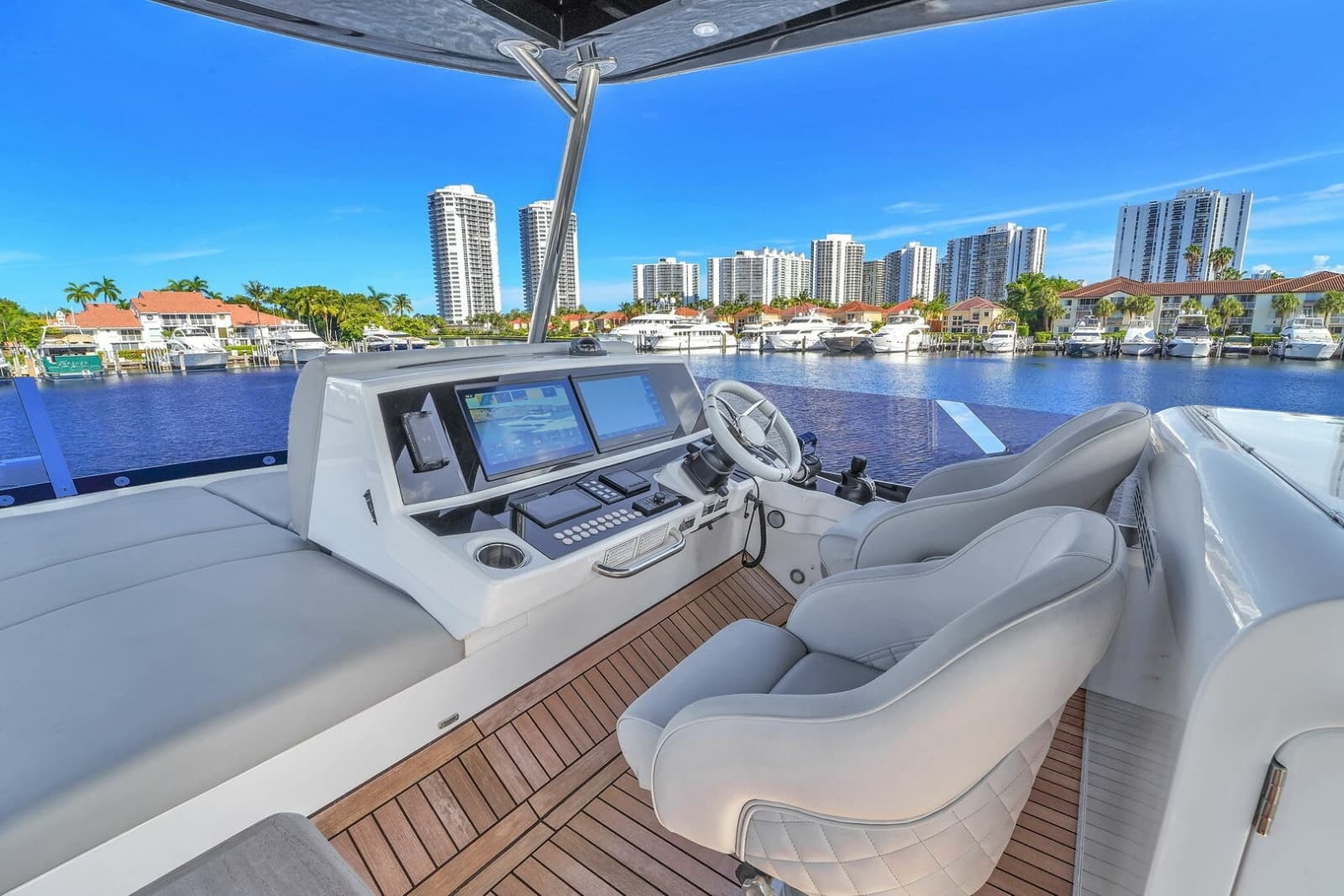 2023 Sunseeker Manhattan