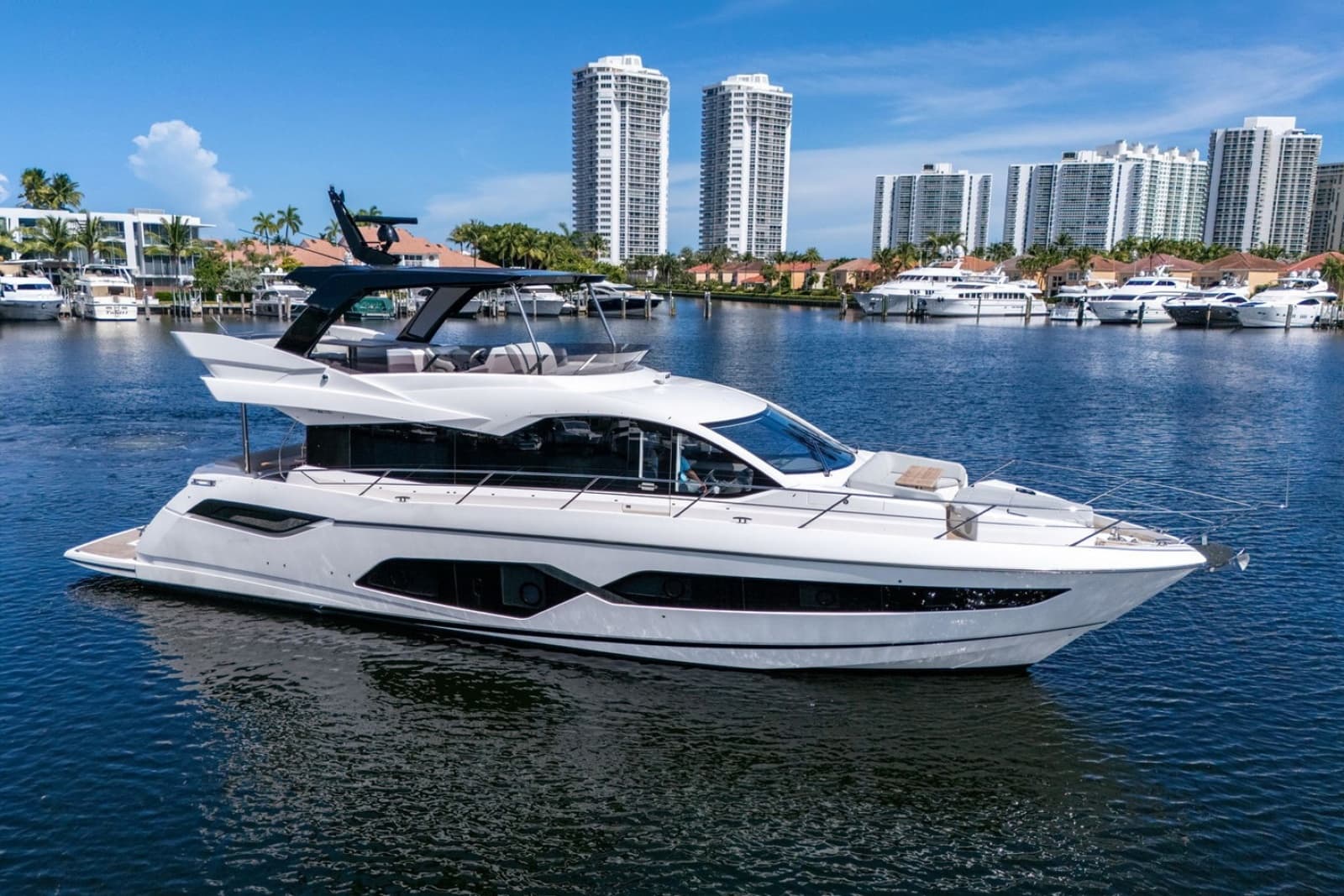 2023 Sunseeker Manhattan