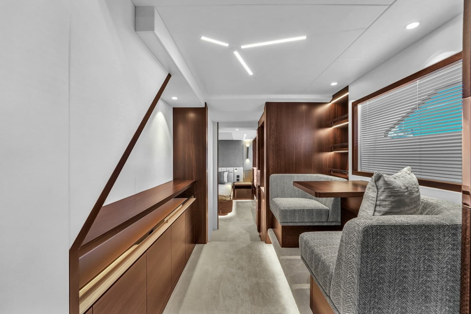2023 Sunseeker Manhattan