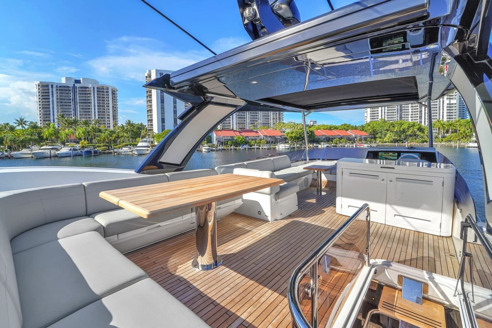 2023 Sunseeker Manhattan