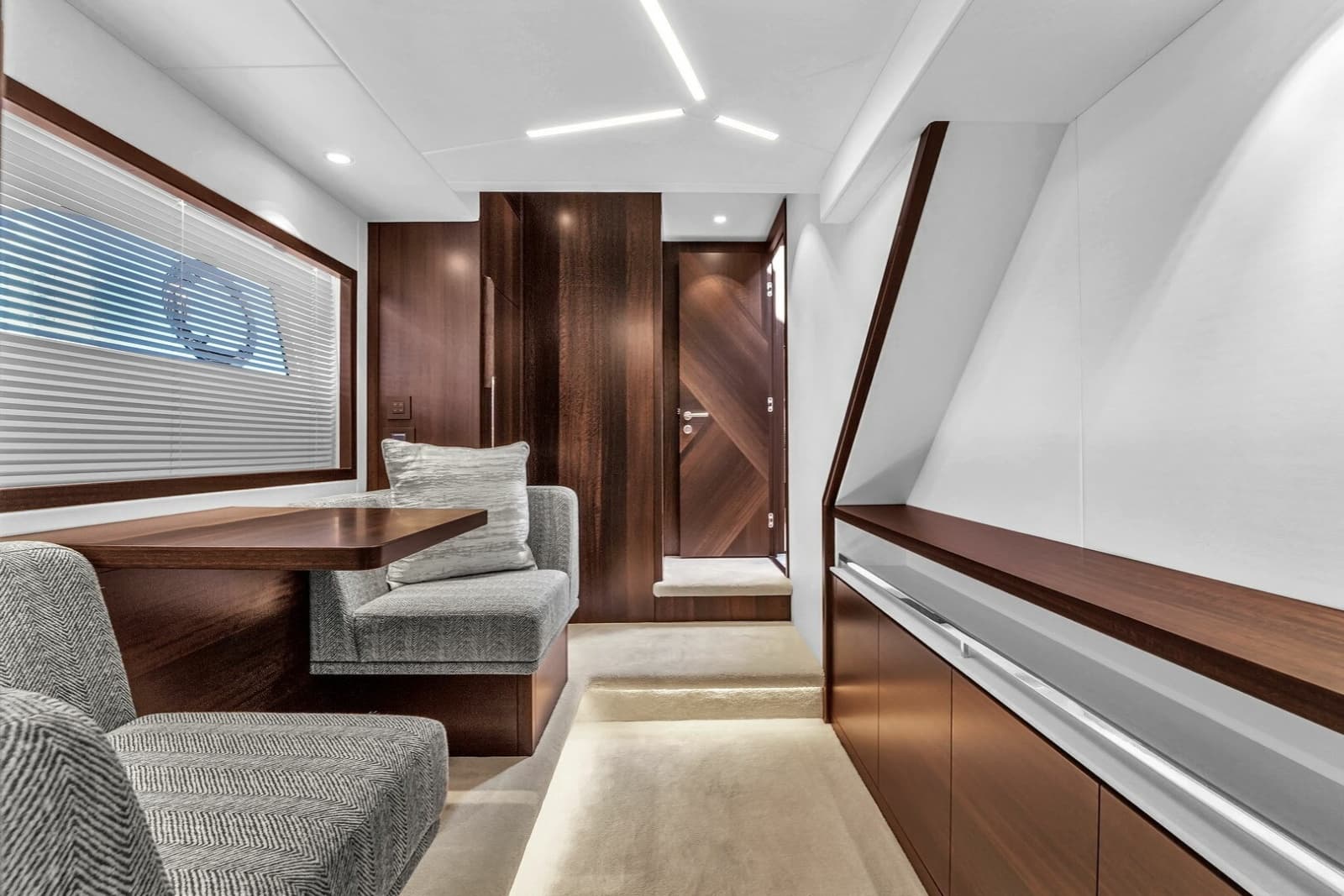 2023 Sunseeker Manhattan