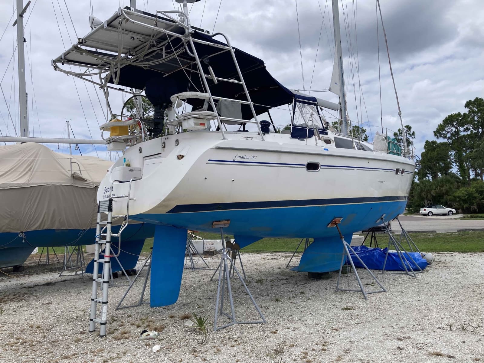 2004 Catalina 387