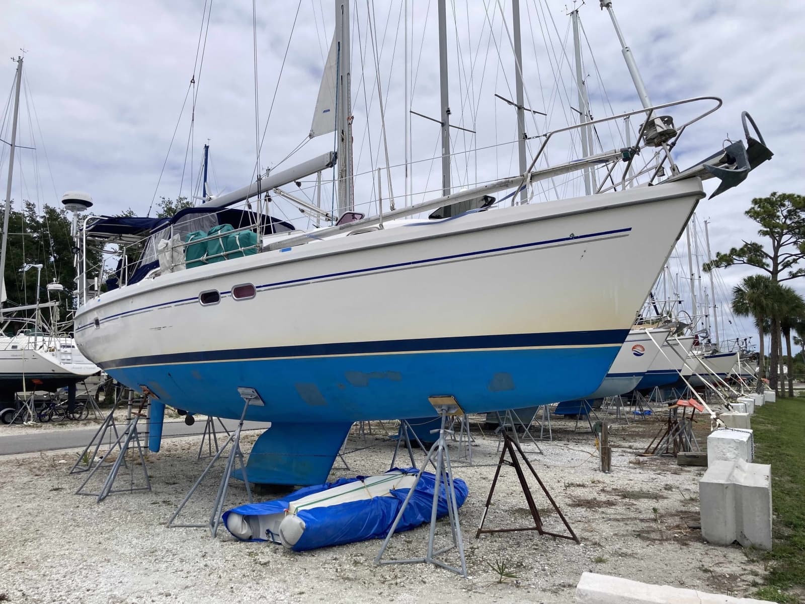 2004 Catalina 387
