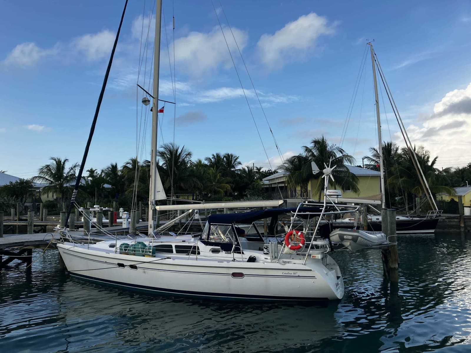 2004 Catalina 387