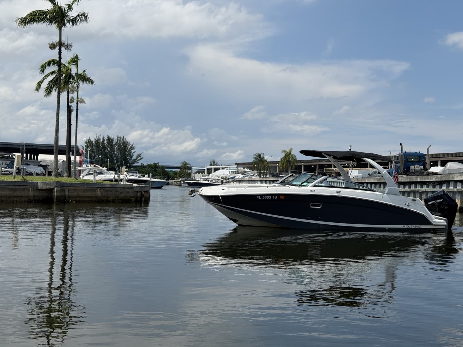 2023 Four Winns HD5 OB