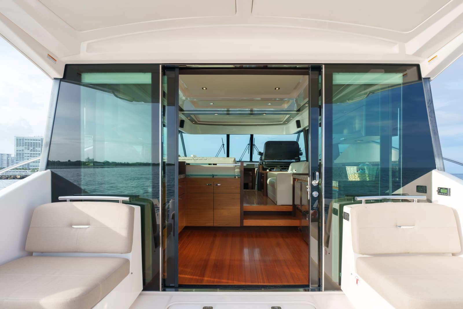 2017 Tiara Yachts C53 Coupe