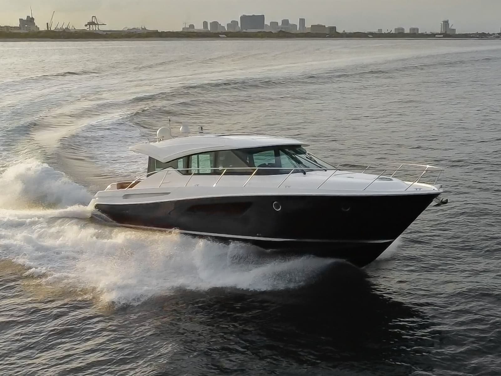 2017 Tiara Yachts C53 Coupe