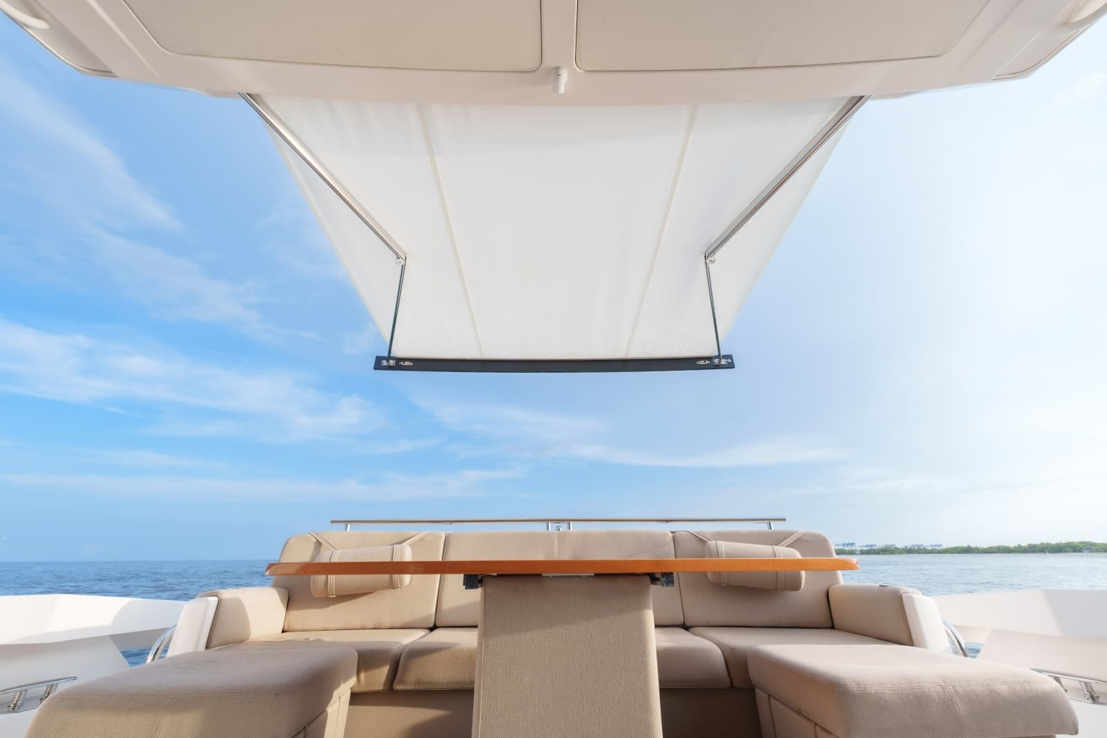 2017 Tiara Yachts C53 Coupe