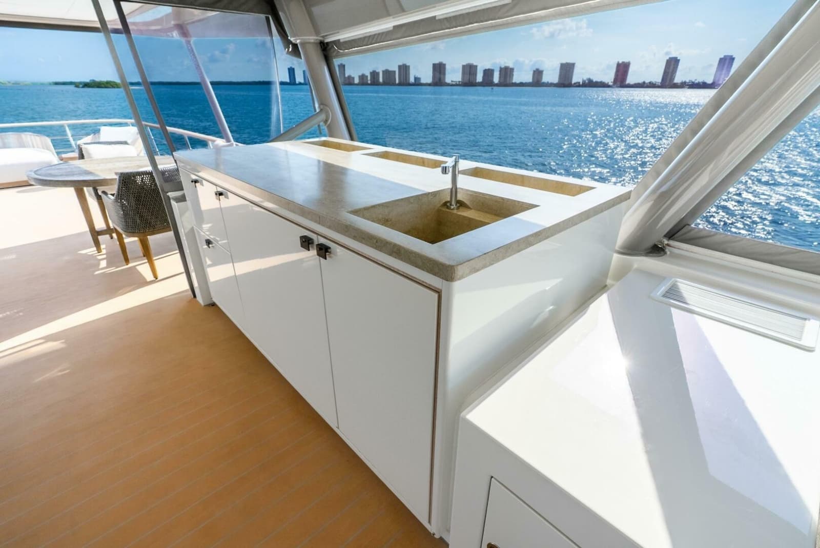 2019 Van der Valk LeVen 90