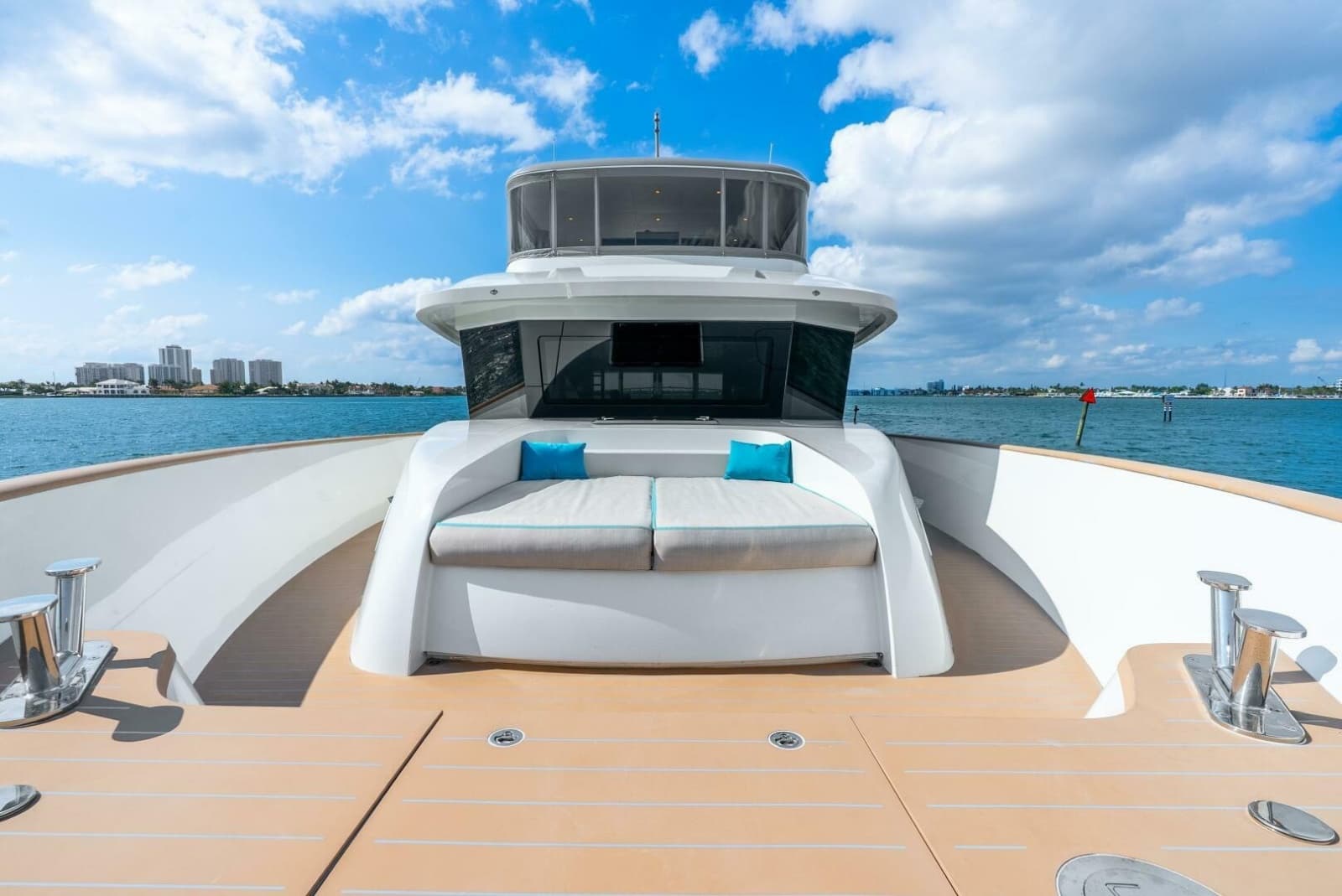 2019 Van der Valk LeVen 90