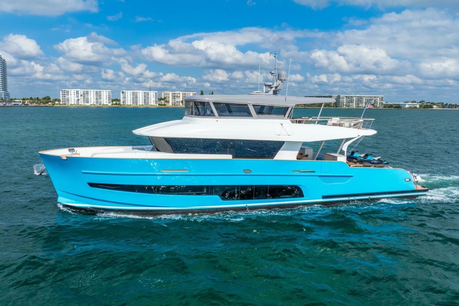 2019 Van der Valk LeVen 90