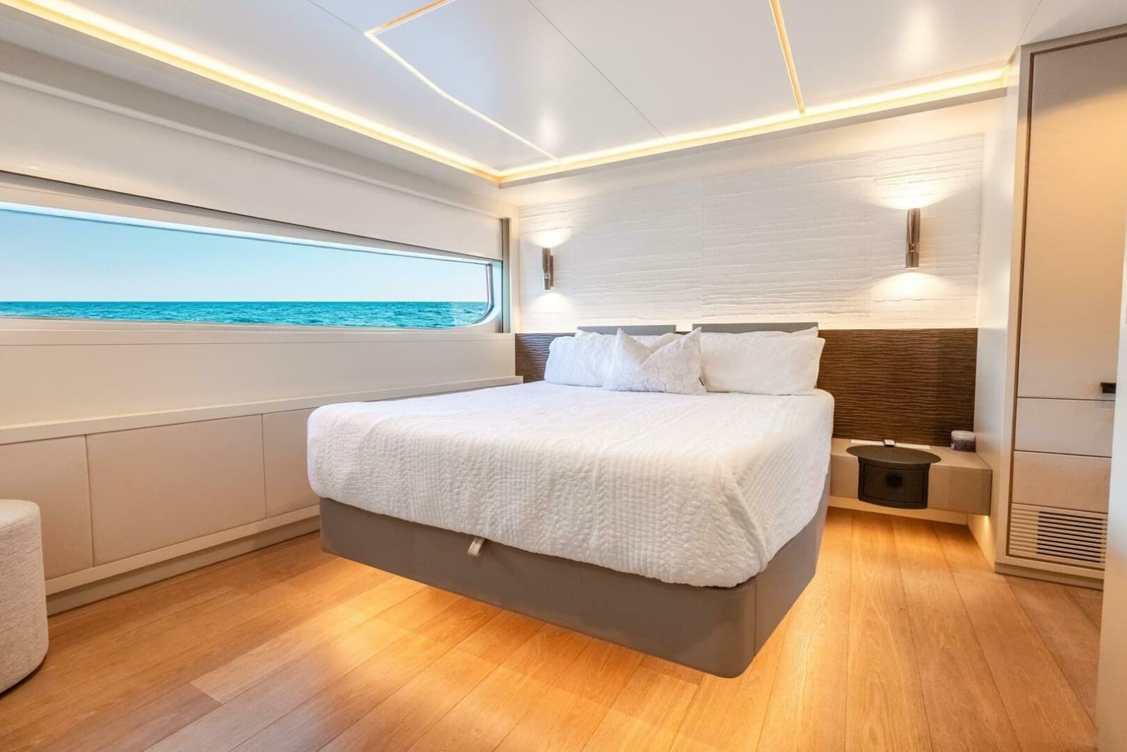2019 Van der Valk LeVen 90