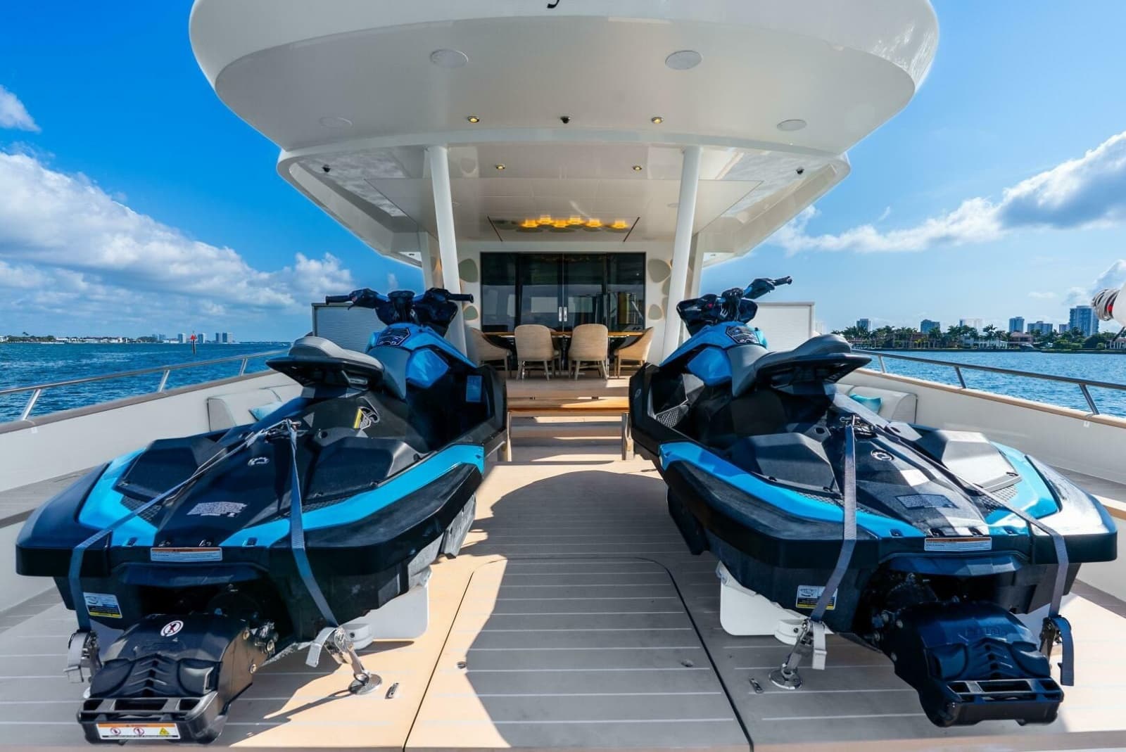 2019 Van der Valk LeVen 90