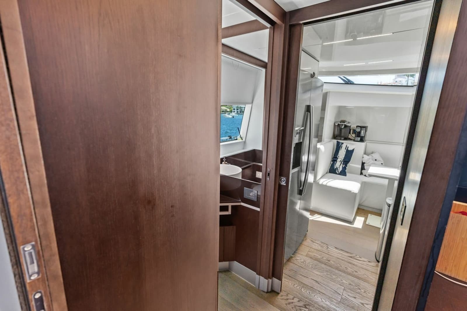 2018 Ferretti Yachts 850 Motoryacht