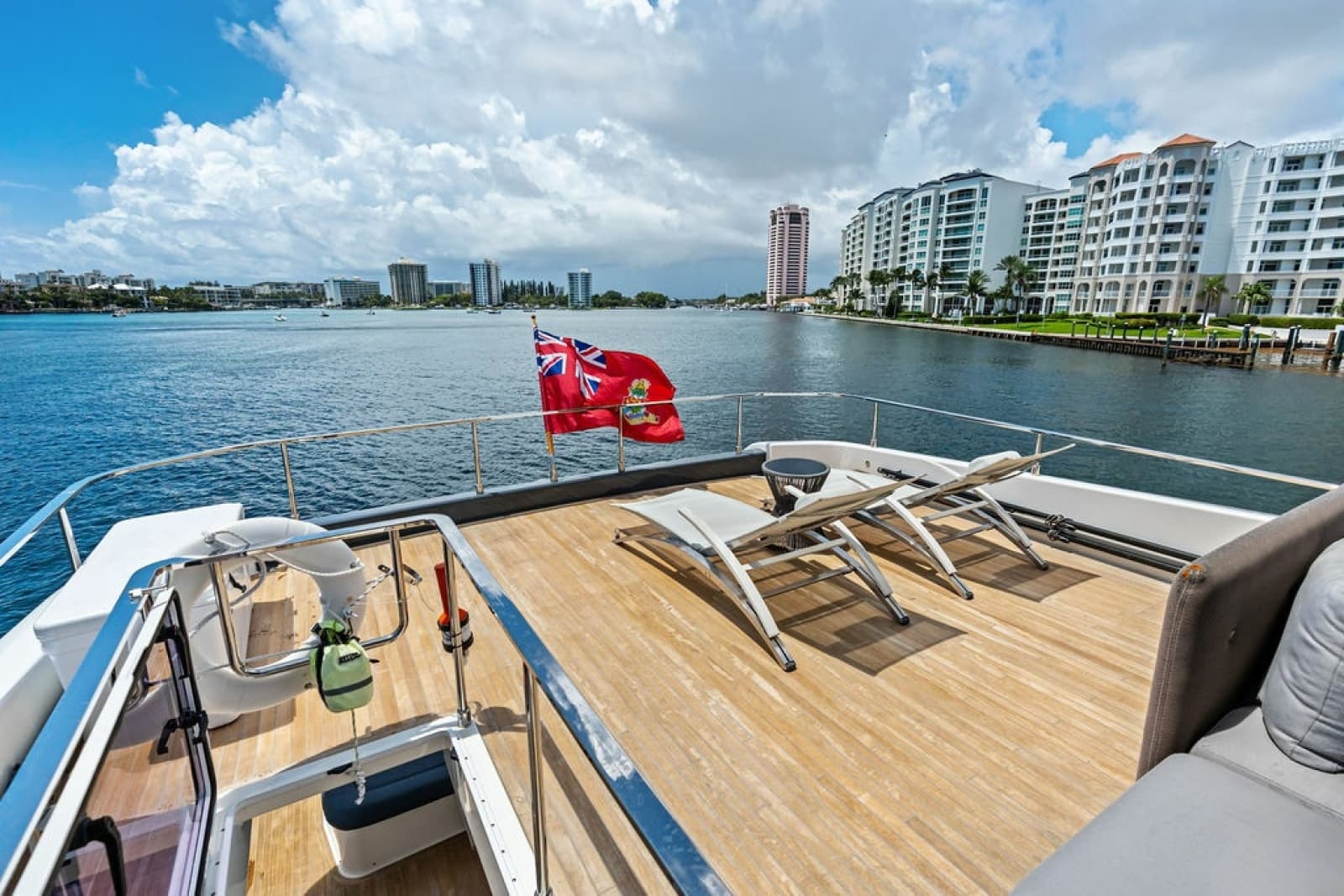 2018 Ferretti Yachts 850 Motoryacht