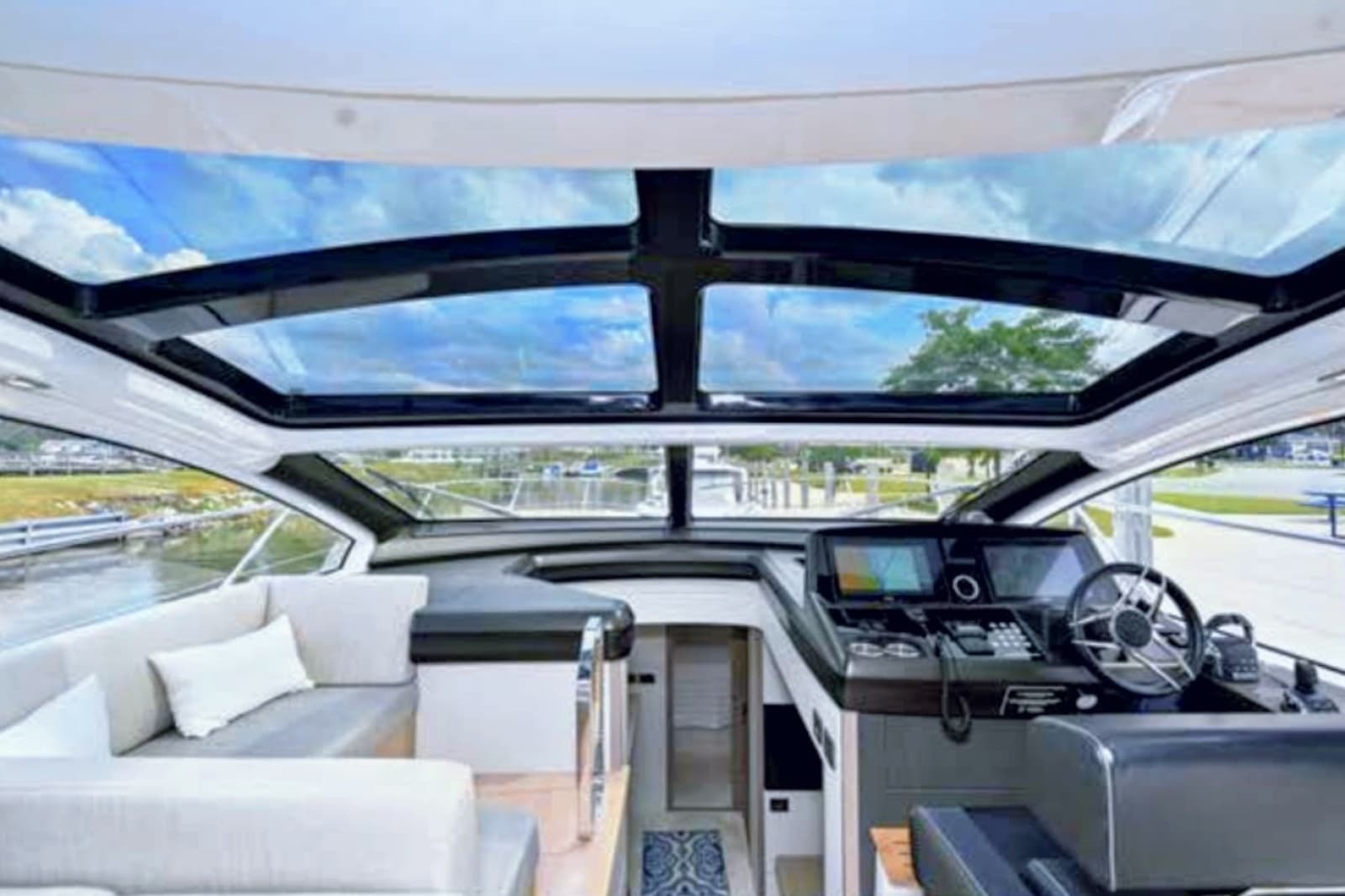 2019 Sunseeker 50 Predator