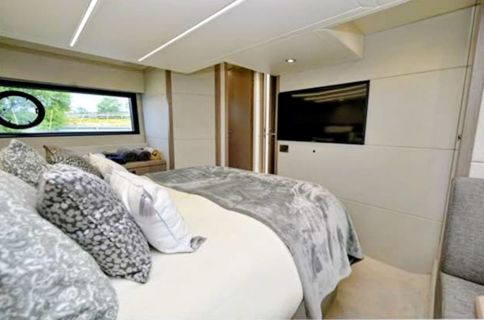 2019 Sunseeker 50 Predator