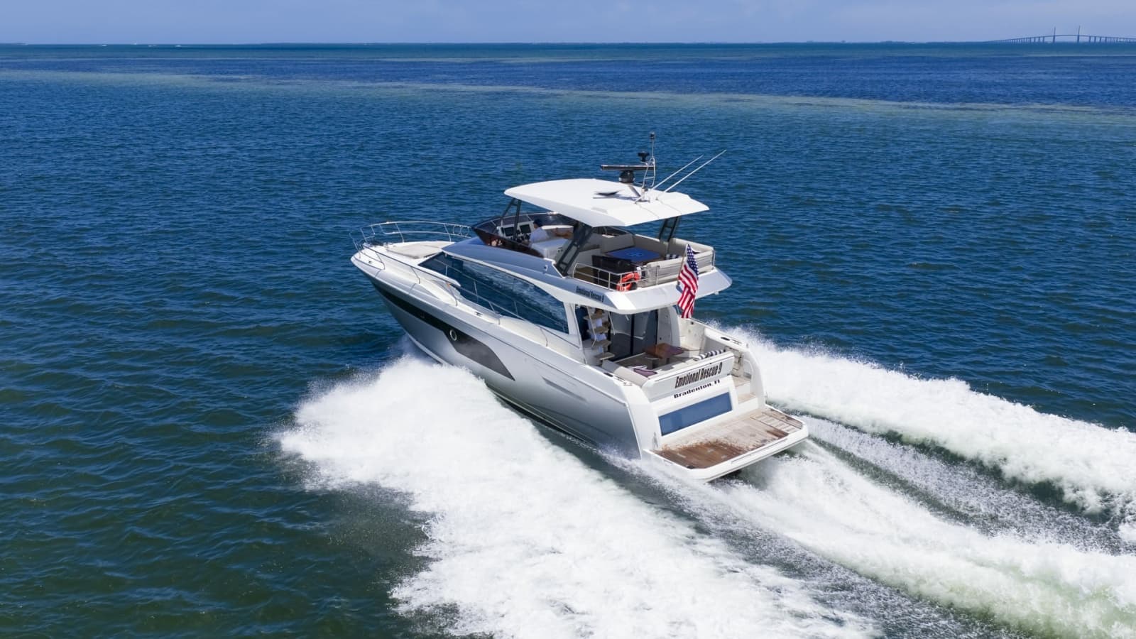 2022 Prestige 520 Fly