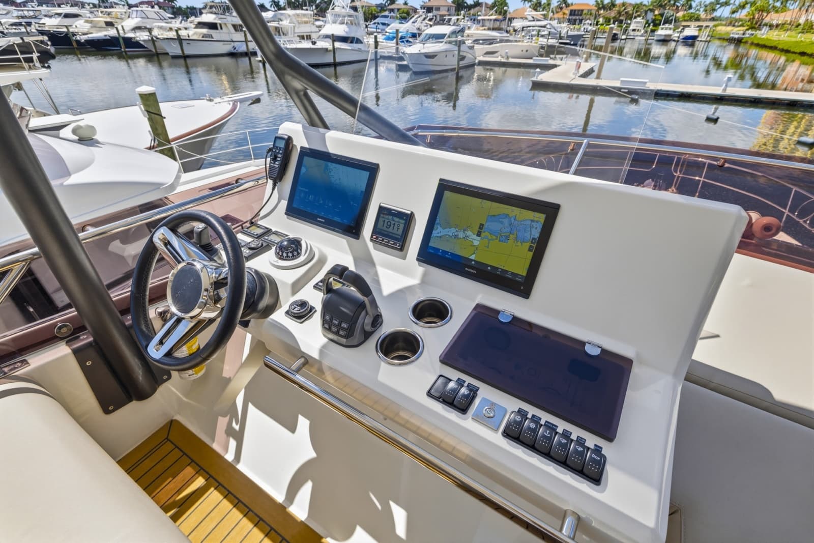 2022 Prestige 520 Fly