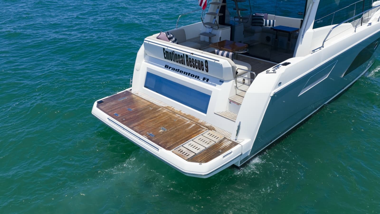 2022 Prestige 520 Fly