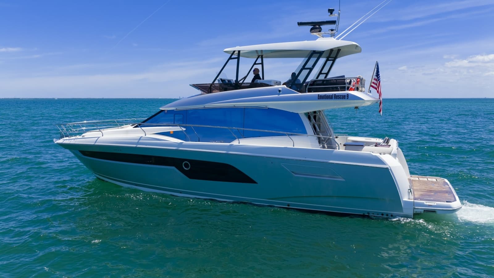 2022 Prestige 520 Fly