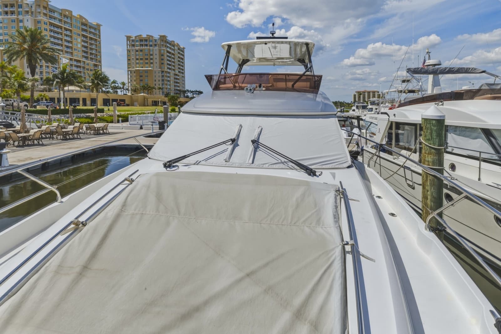 2022 Prestige 520 Fly