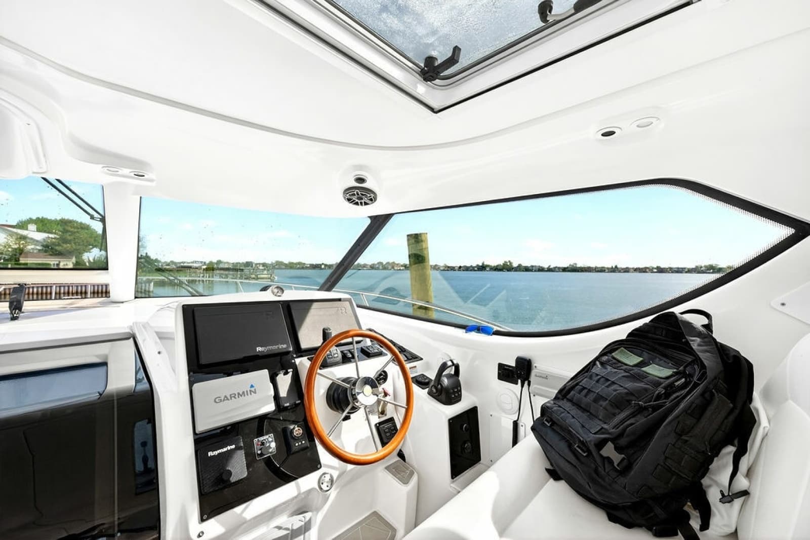 2006 Tiara Yachts 4300 Sovran