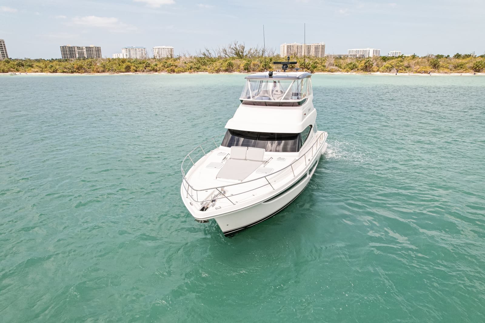 2025 Riviera 46 Sports Motor Yacht