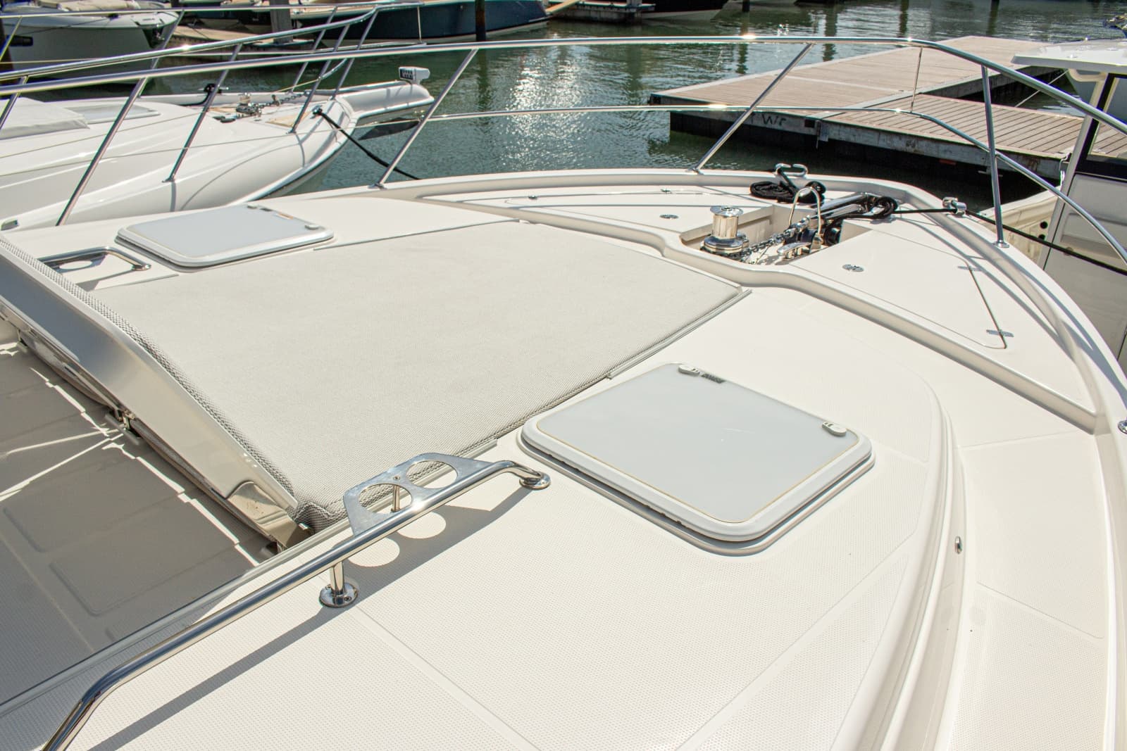 2025 Riviera 46 Sports Motor Yacht