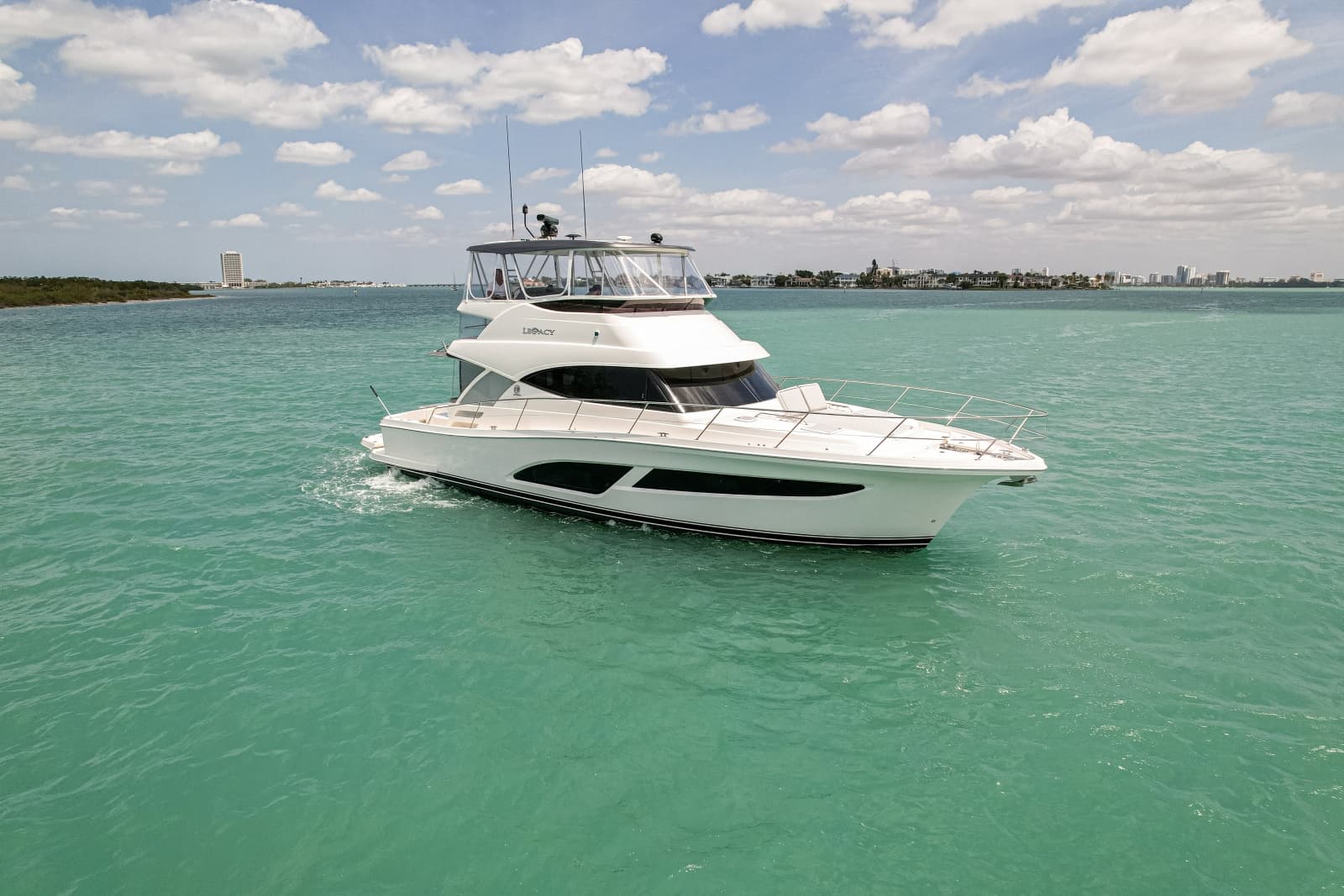 2025 Riviera 46 Sports Motor Yacht