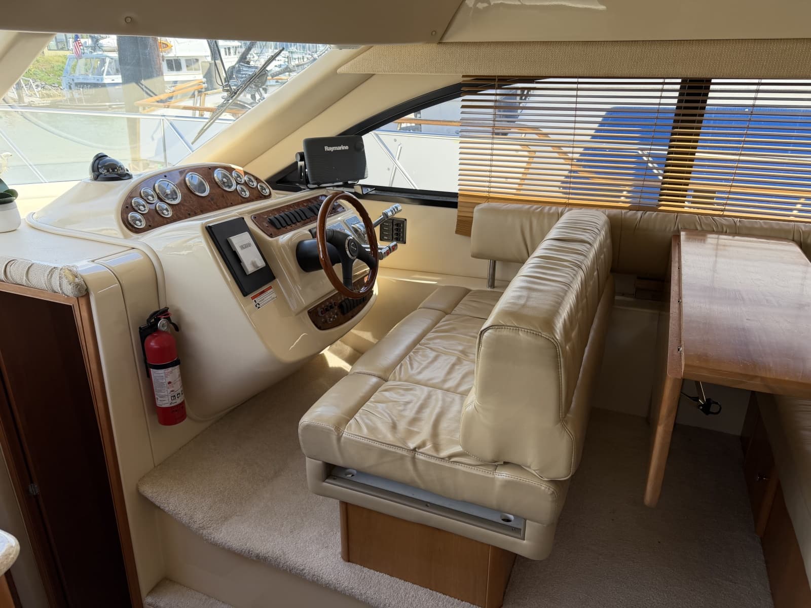2004 Meridian 411