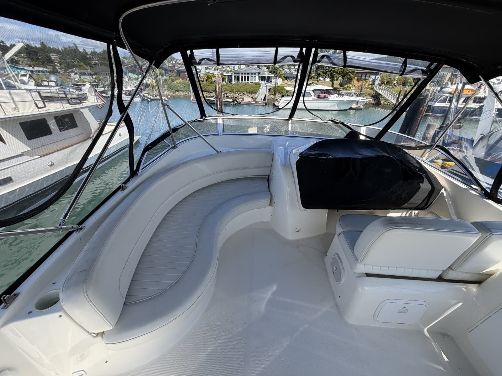 2004 Meridian 411