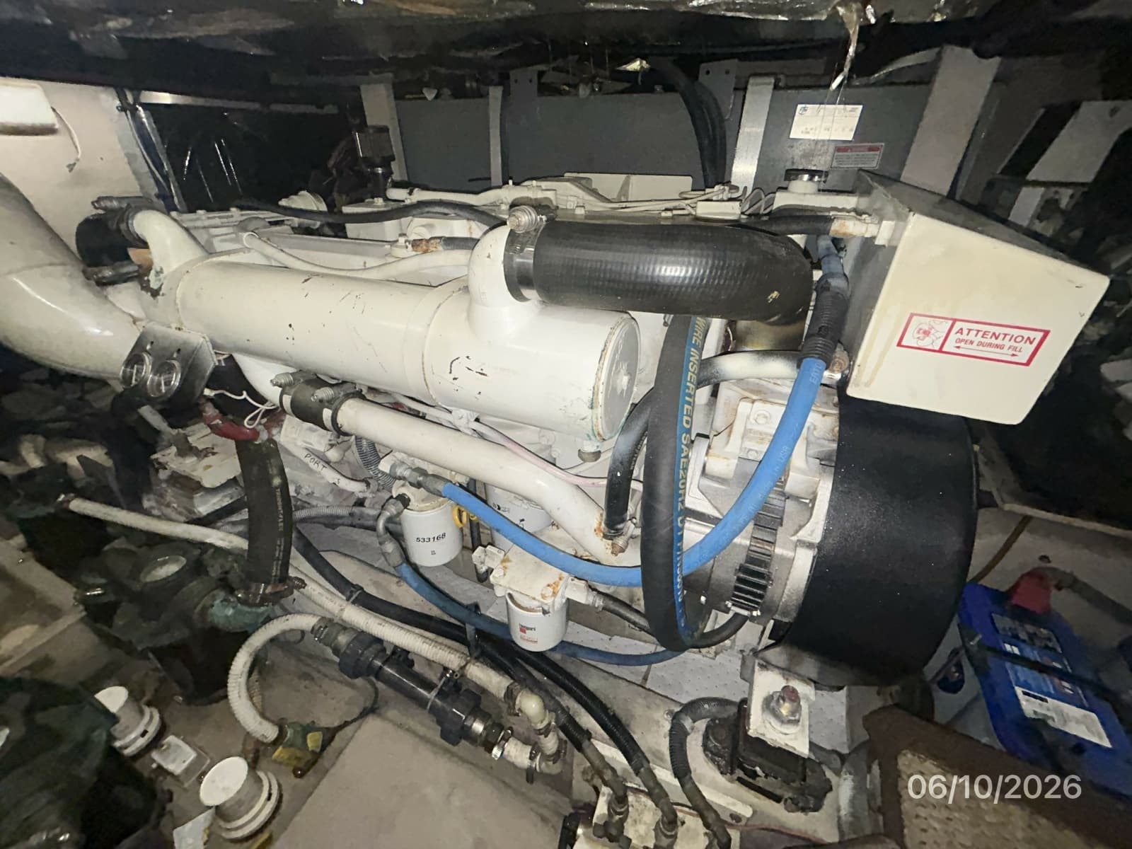 39' Sea Ray port main engine