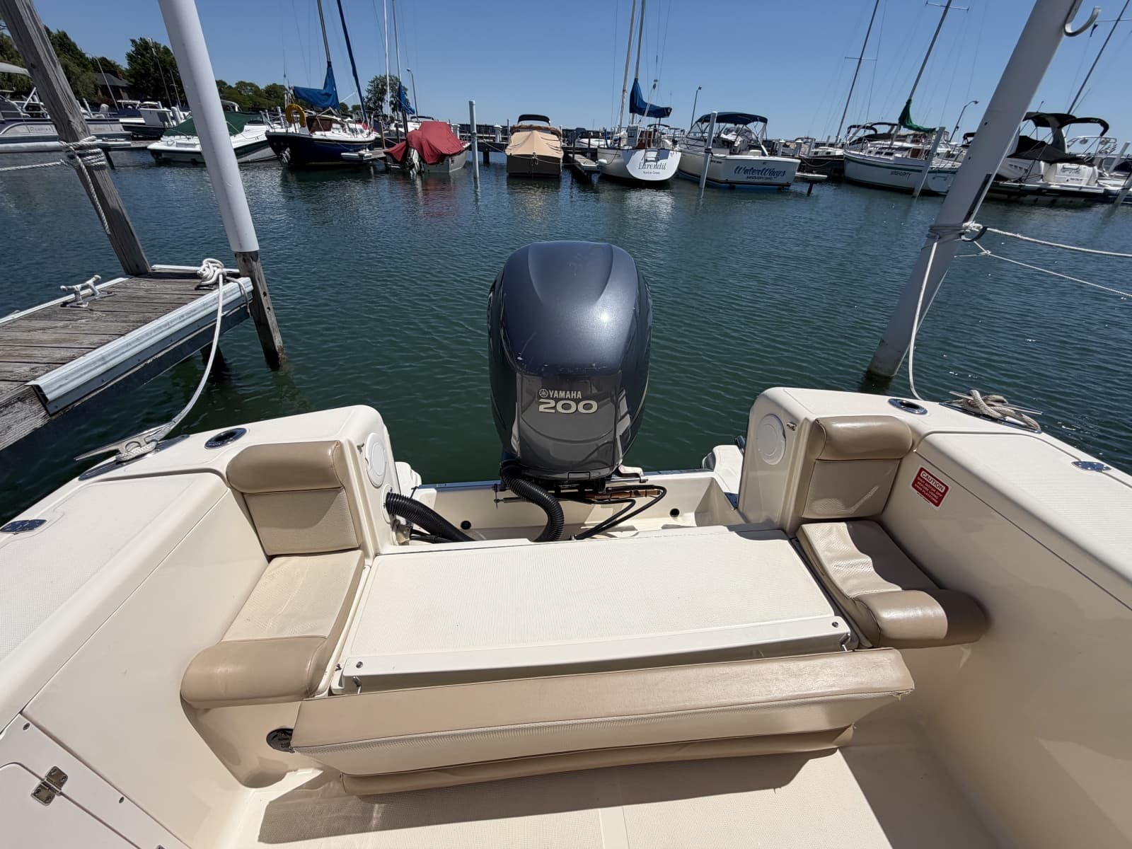 2007 Scout 242 Sportfish