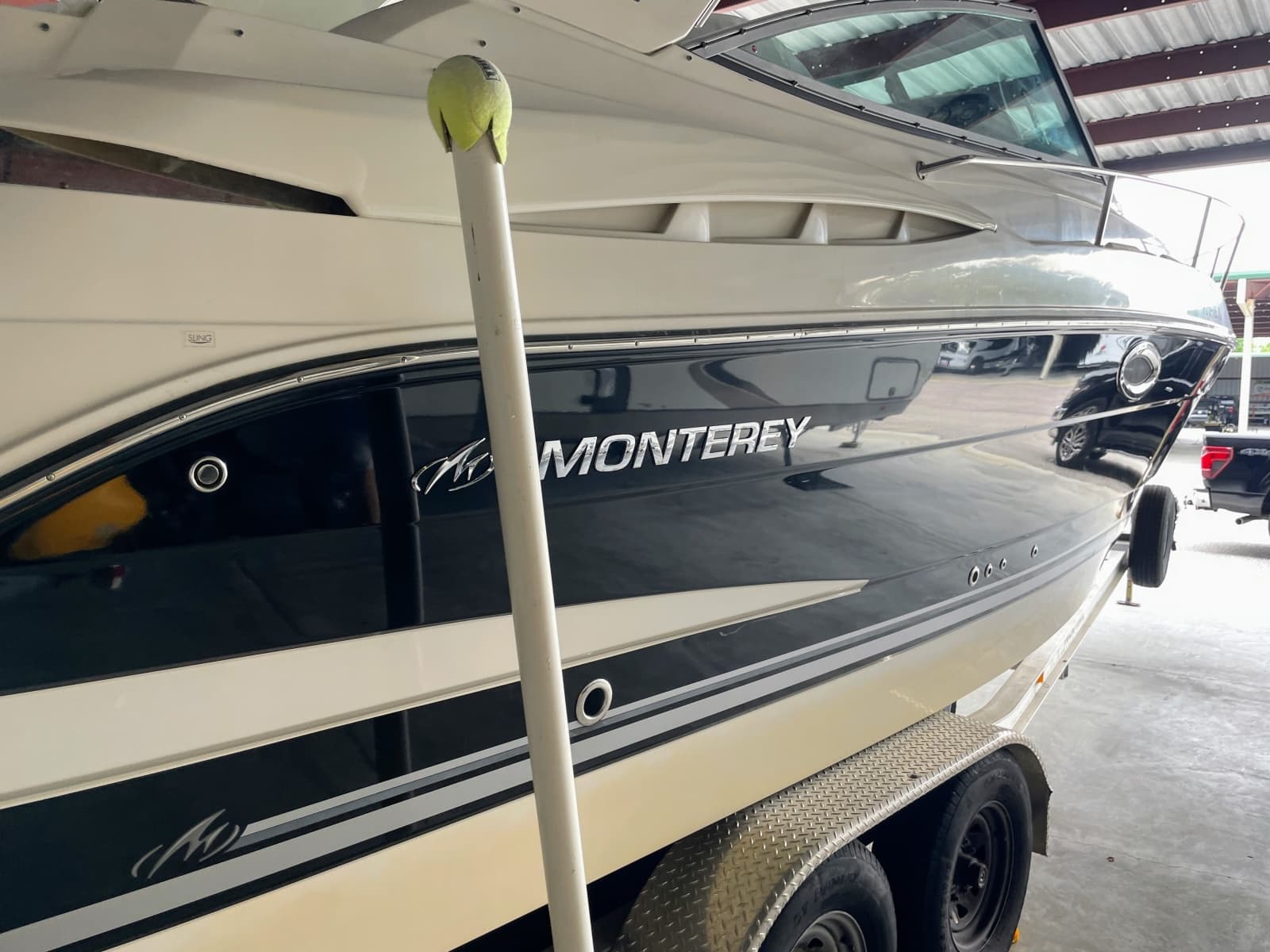 2010 Monterey 280 SCR