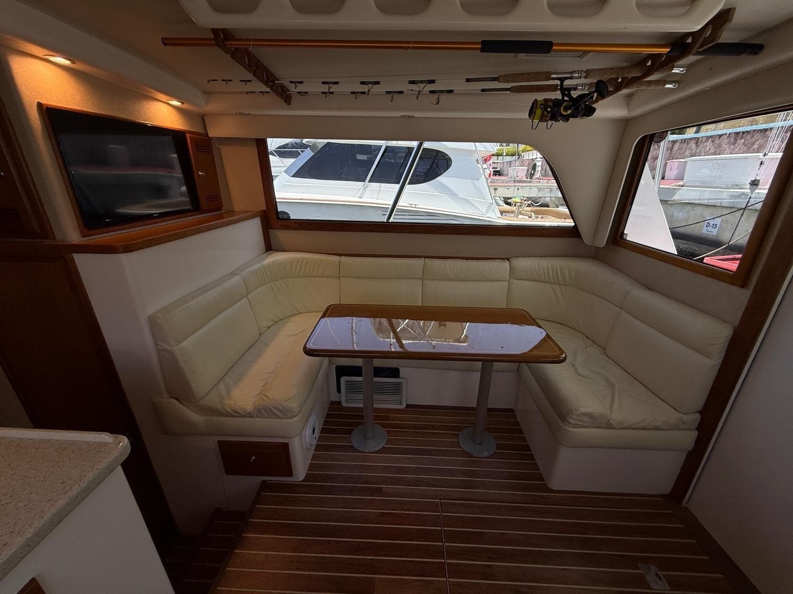 2005 Cabo 35 Flybridge