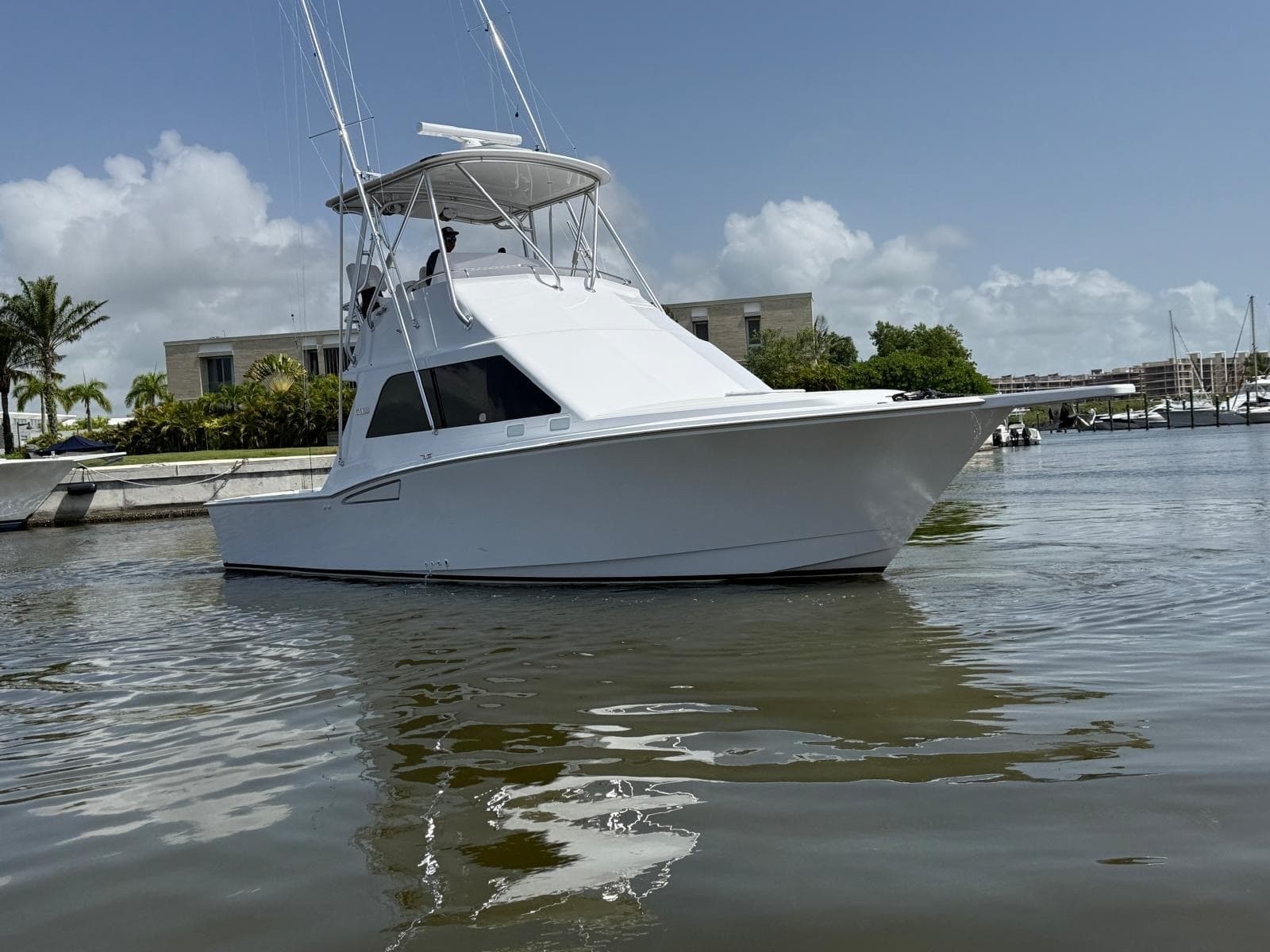 2005 Cabo 35 Flybridge