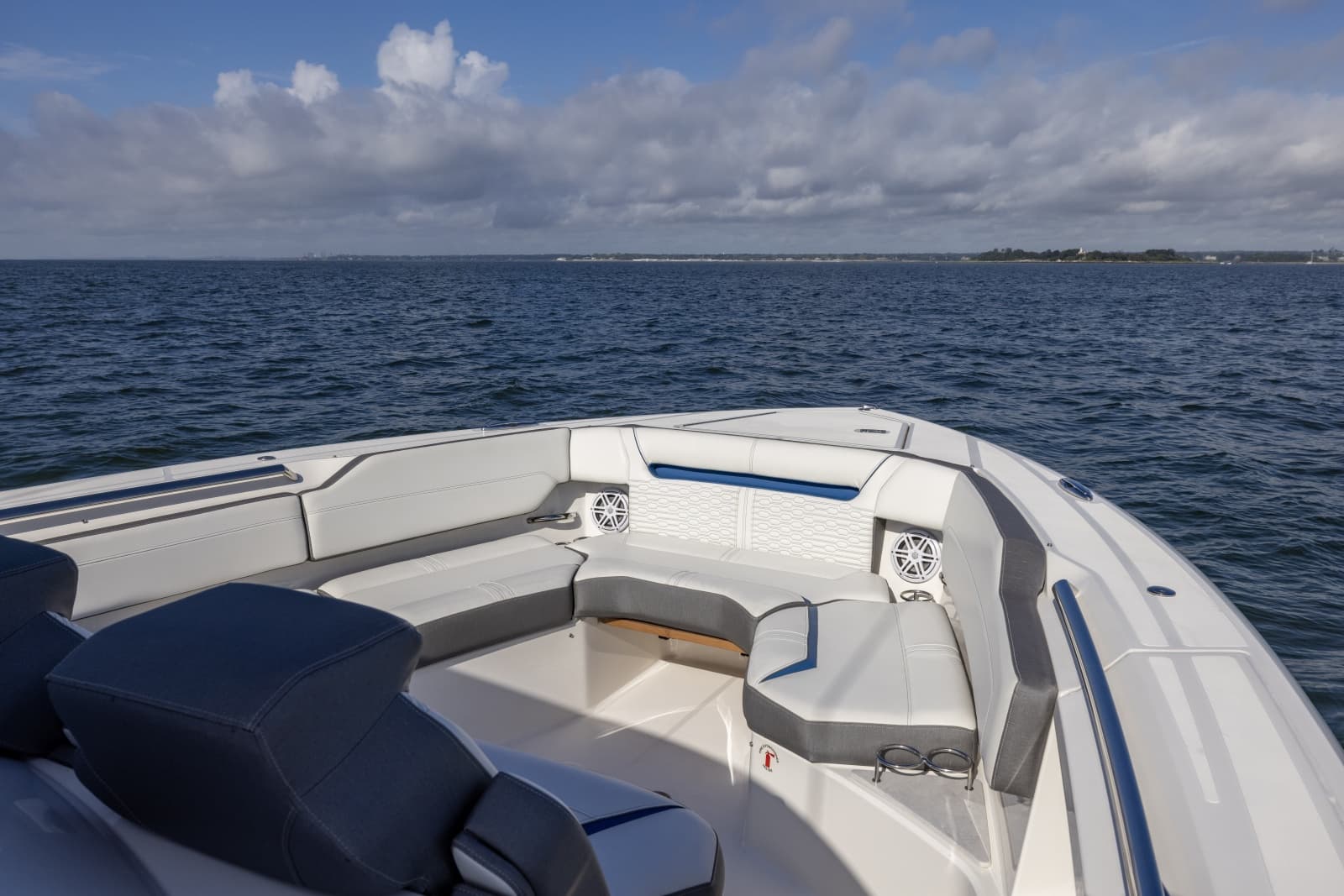 2021 Tiara Sport 