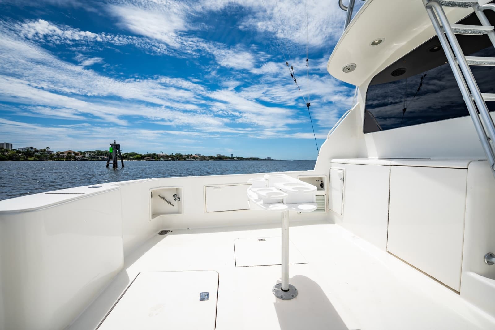 2000 Ocean Yachts 43 Super Sport