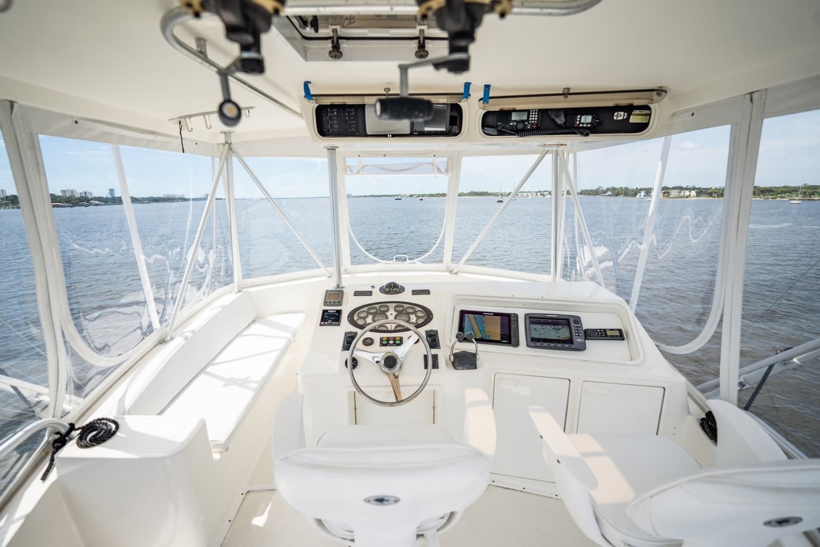 2000 Ocean Yachts 43 Super Sport
