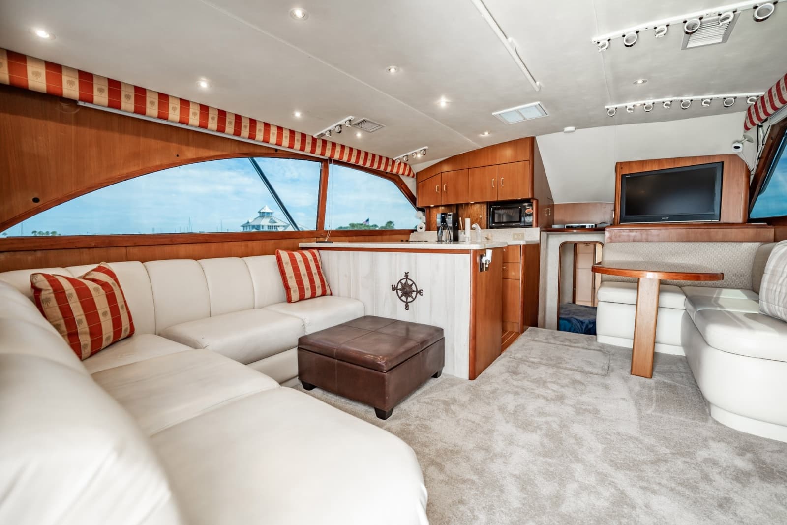 2000 Ocean Yachts 43 Super Sport