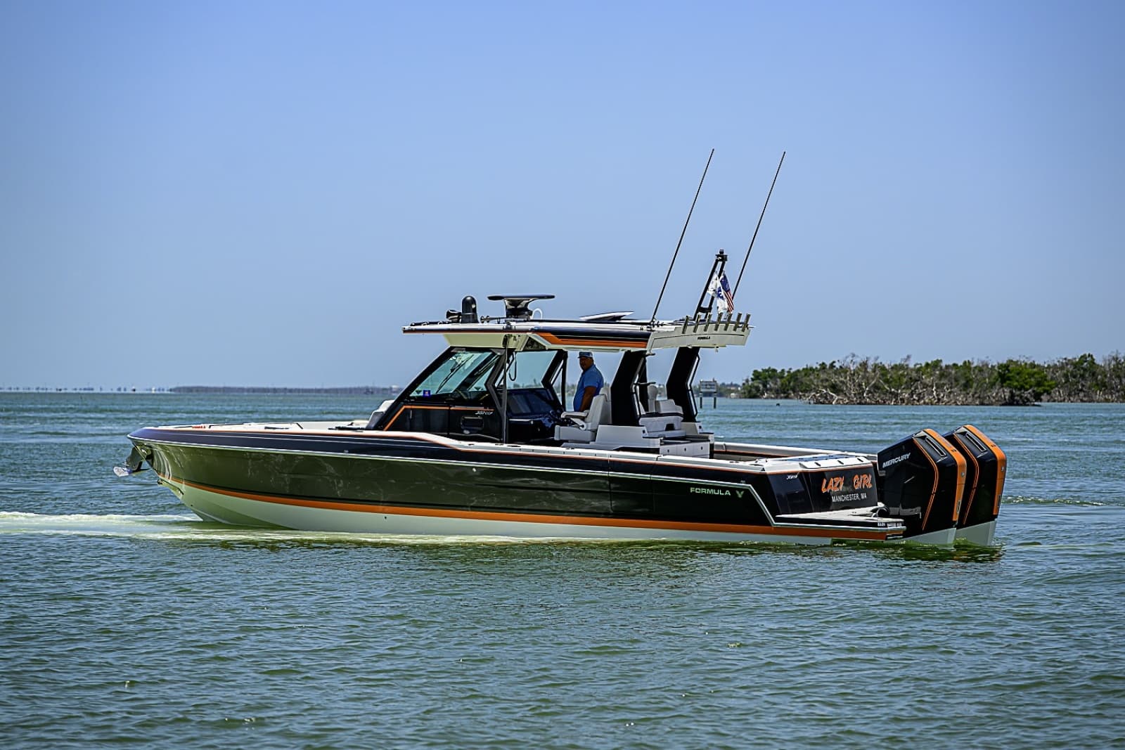2024 Formula 387 Center Console Fish