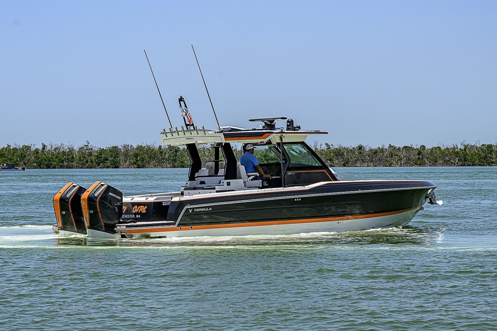 2024 Formula 387 Center Console Fish