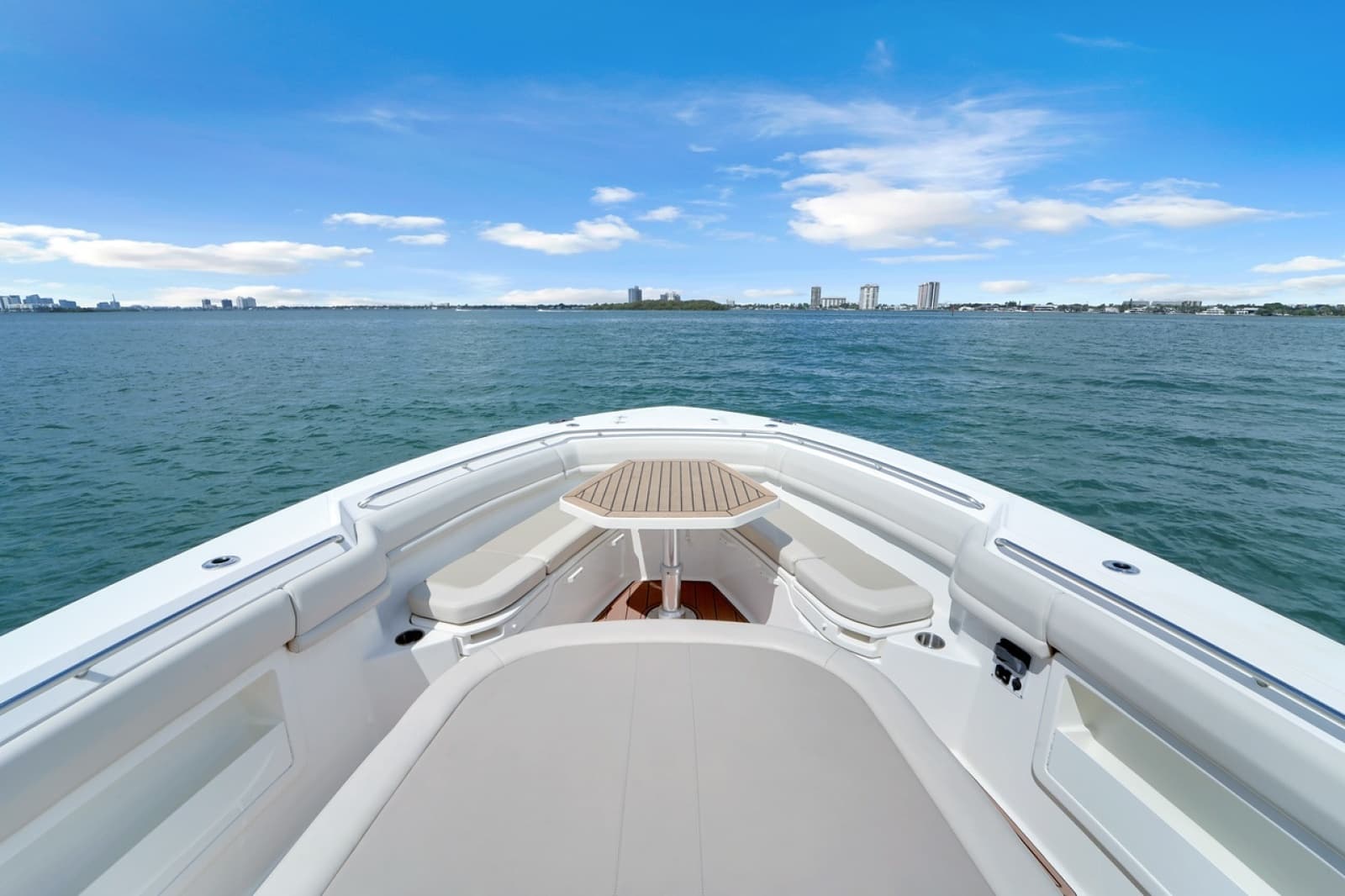 2020 Boston Whaler 380 Outrage