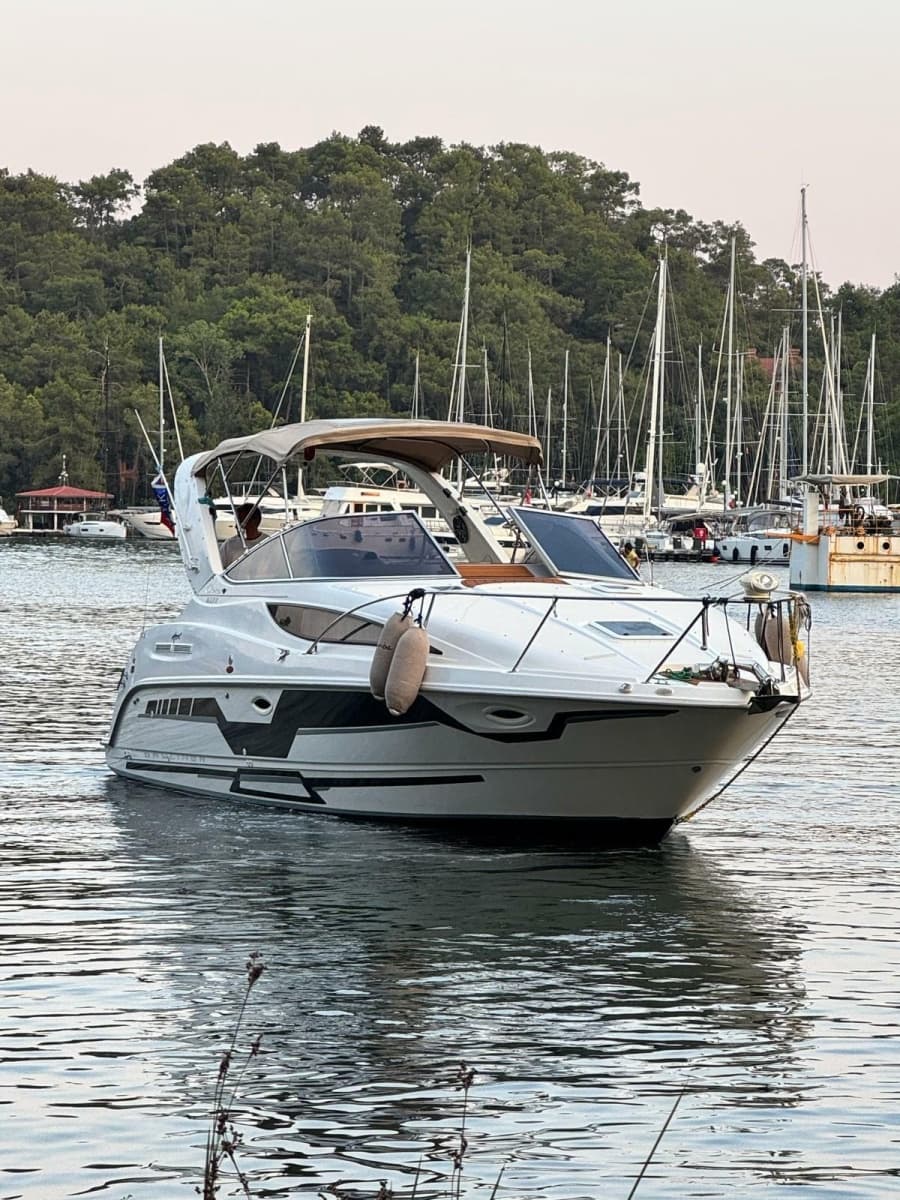 2001 Bayliner 2858