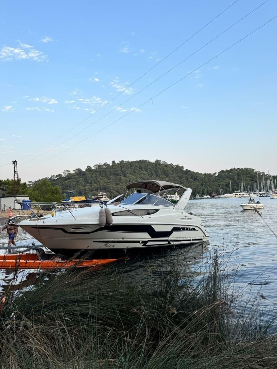2001 Bayliner 2858