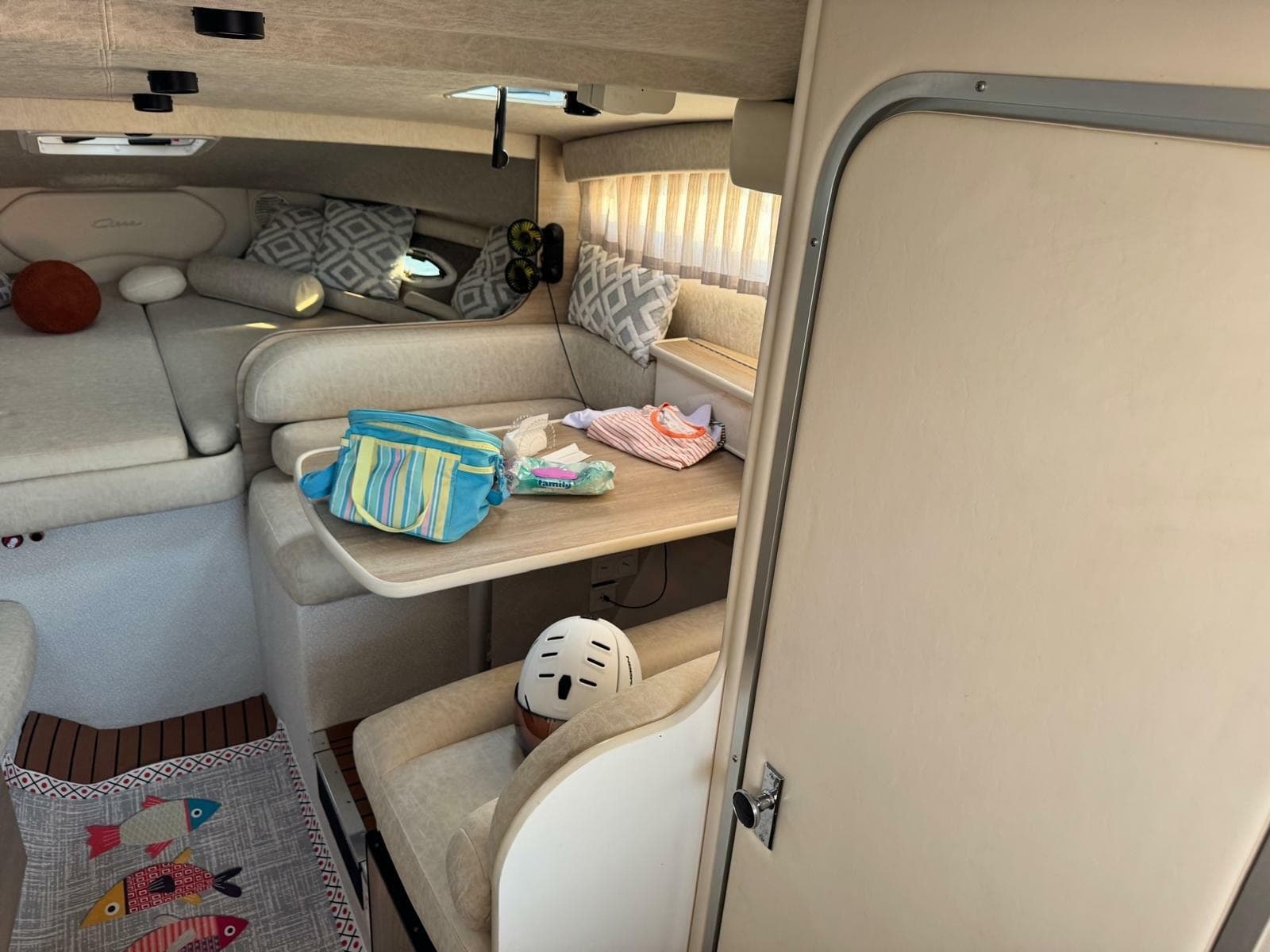 2001 Bayliner 2858